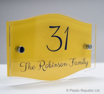 View the ever popular Modern Marletti house sign range. Available in 6 design shapes.