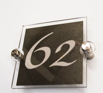 View the cute Modern piccolo house sign range. Available in 6 super cool design shapes. This small number sign is a perfect solution for apartments, door numbers, hotel rooms, just about anywhere you need a small number sign. 