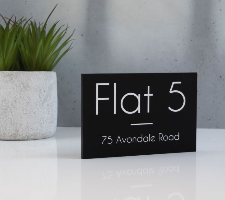 Vasari Modern Address Plaque
